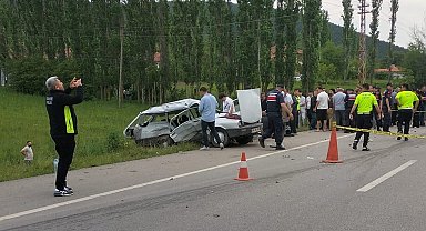 Amasya'da iki otomobil çarpıştı: Dede ve torun öldü, 2 yaralı
