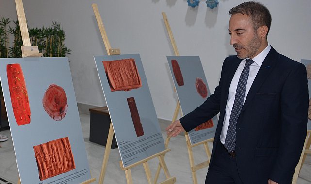 Anadolu ve Mezopotamya'da kullanılan 24 adet antik mührün makro fotoğraflarını sergilediler