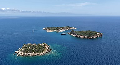 Antalya'nın denizde koruma altındaki ilk noktası olacak Üç Adalar'a dalış