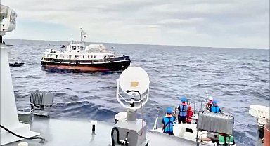 Arızalanan Sumud teknesine Türk Sahil Güvenliği yardım etti
