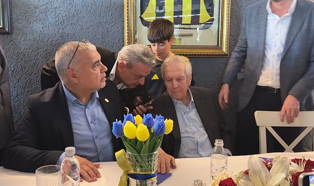 Aziz Yıldırım, Yalova'da Fenerbahçeli taraftarlarla buluştu