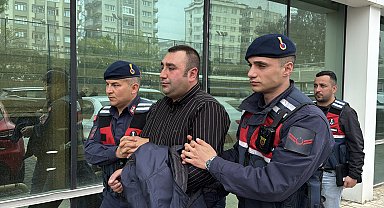 Babasını 8 kez tabancayla ateş ederek öldüren şüpheli adliyede