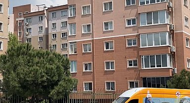 Bahçelievler'de eşini bıçaklayarak yaralayan koca karakola teslim oldu Ek görüntü