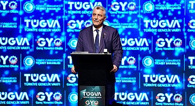 Bakan Bolat, 'TÜGVA Genç Yönetici Okulu 2026 Zirve Programı'na katıldı