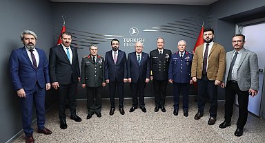 Bakan Güler, Türk Hava Yolları Teknik A.Ş'yi ziyaret etti