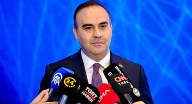 Bakan Kacır: Türkiye insansız savaş uçağından kendi hava füzesini fırlatan ve hedefini vuran ilk ülke oldu