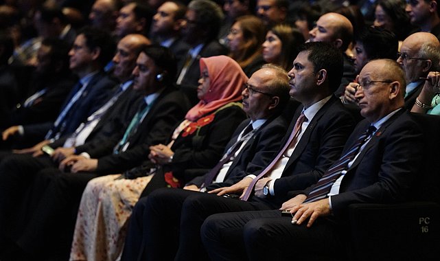Bakan Kurum, Azerbaycan'da
