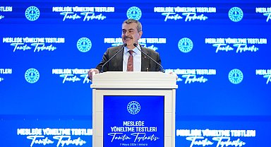 Bakan Tekin: Mesleğe yönlendirmedeki doğru adımlar bize ciddi katkı sağlayacak