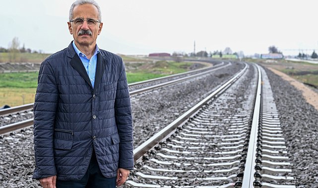 Bakan Uraloğlu: Bursa-Ankara ve Bursa-İstanbul arası seyahat süresi 2 saat 15 dakikaya düşecek