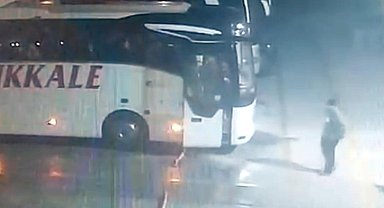 Balıkesir'de yolcu otobüsü devrildi; 3 ölü, 30 yaralı