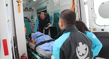 Balkondan düşen 2 yaşındaki çocuk yaralandı
