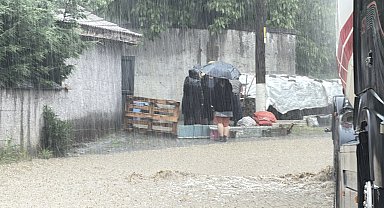 Bartın'da yağmur sonrası denizin rengi değişti