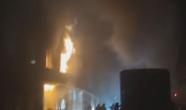 Başakşehir'de sanayi sitesinde yangın -1
