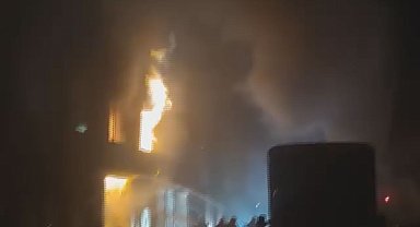 Başakşehir'de sanayi sitesinde yangın -1