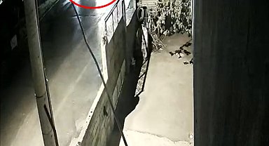 Batman'da otomobiller çarpıştı; kaza kamerada