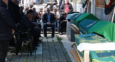 Bayram tatili yolunda kazada ölen çift ile 3 çocuğundan geriye mutluluk fotoğrafları kaldı