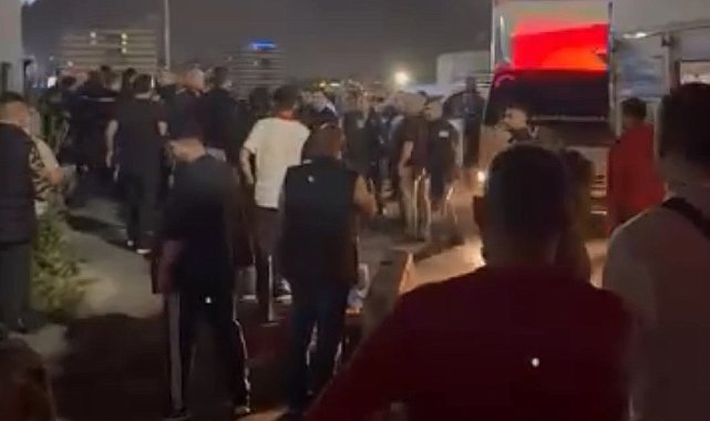 Bayrampaşa Sebze Meyve Hali'nde bıçaklı kavga: 7 gözaltı 12 polis yaralandı