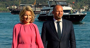 Belçika Kraliçesi Mathilde, Ortaköy'ü ziyaret etti