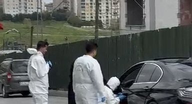 Beylikdüzü'nde araç içerisinde silahla vurulmuş halde bulundu