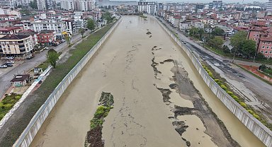 Binalarına sızan suya çözüm istiyorlar