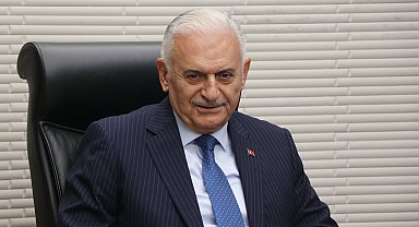 Binali Yıldırım: Dilde, işte, fikirde birlik diyoruz