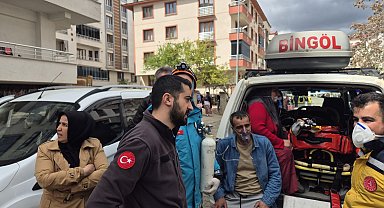 Binanın bodrum katındaki yangında 13 kişi dumandan etkilendi