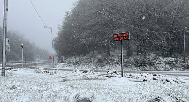 Bolu Dağı'nda kar yağışı