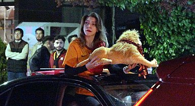 Burdur'da Galatasaraylılar şampiyonluğu meydanda kutladı