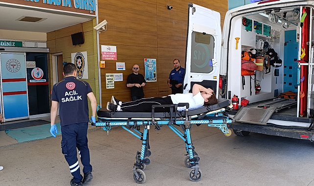 Bursa'da triportör devrildi; 1'i çocuk 3 yaralı