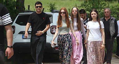 Çanakkale'de 'Aşıklar Sokağı' gençlerle doldu