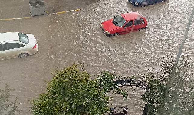 Çankırı'da sağanak yağış hayatı olumsuz etkiledi