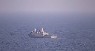 CENTCOM: ABD bayraklı 2 ticari gemi Hürmüz Boğazı'ndan başarıyla geçti