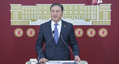 CHP'li Emir: Başkanlarımızı kendi partilerine geçirme çabasında olduklarını biliyoruz
