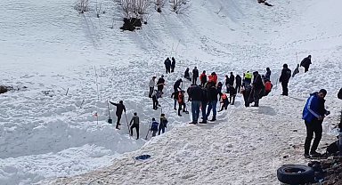 Çığ altında kalan çoban için yeniden başlatılan arama çalışmaları 4'üncü gününde