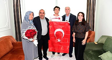 CİMER, Türk bayrağı isteyen gencin talebini karşıladı