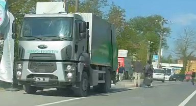 Çöp kamyonunun çarptığı yaya öldü; kaza kamerada