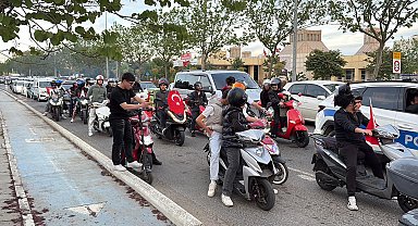 Çorlu'da şehit 2 polis memuru için konvoy düzenlendi