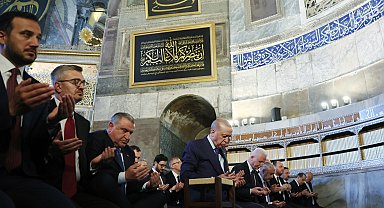Cumhurbaşkanı Erdoğan, cuma namazını Ayasofya-i Kebir Cami-i Şerifi'nde kıldı