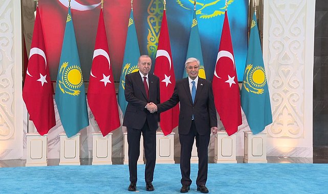 Cumhurbaşkanı Erdoğan, Kazakistan Cumhurbaşkanı Tokayev ile bir araya geldi