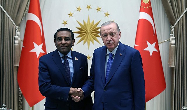 Cumhurbaşkanı Erdoğan, Sudan Başbakanı İdris'i kabul etti