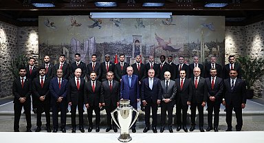 Cumhurbaşkanı Erdoğan, Süper Lig şampiyonu Galatasaray'ı kabul etti