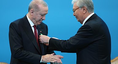 Cumhurbaşkanı Erdoğan'a Kazakistan'da 'Ahmet Yesevi Özel Devlet Nişanı'