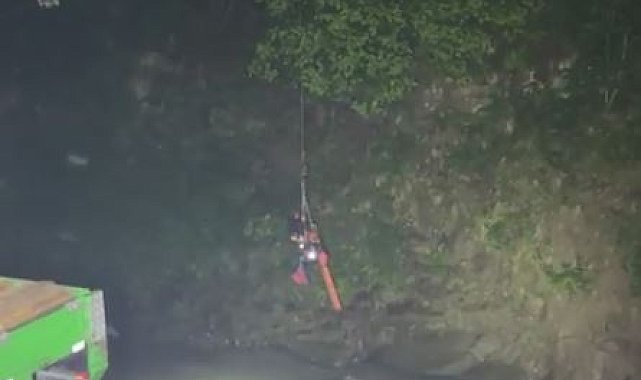 Derede balık avlarken akıntıya kapılan yeğeni ölen, kendisi ise kaybolan amca aranıyor