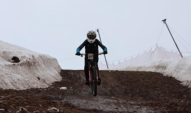 Downhill Türkiye Şampiyonası'nda 100 sporcu mücadele etti