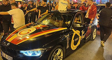 Edirne ve Tekirdağ'da Galatasaray taraftarları şampiyonluğu kutladı Fotoğraf eklendi