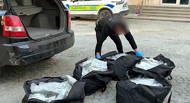 Edirne'de 90 kilo uyuşturucu ele geçirildi; 2 gözaltı