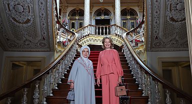 Emine Erdoğan, Belçika Kraliçesi Mathilde ile bir araya geldi