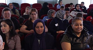 Esenyurt'ta vatandaşlar için 'bir günlüğüne üniversiteli olmak' etkinliği