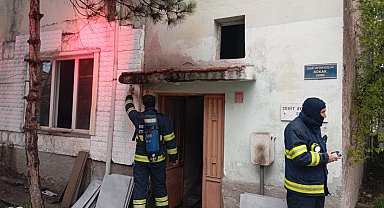 Evde çıkan yangında hayatını kaybetti