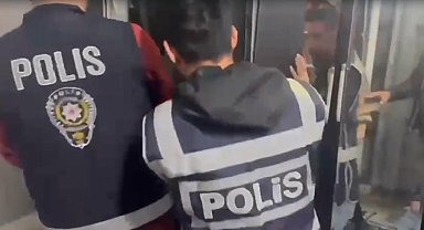 Firari hükümlü saklandığı gardıropta yakalandı